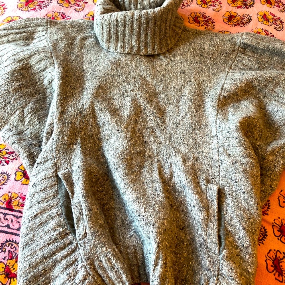 EUC Athleta Wool Blend Sweater Poncho